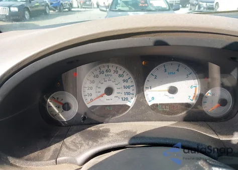 2005 Chrysler Town & Country Touring z USA, uszkodzony, nr VIN 2C4GP54L75R468235